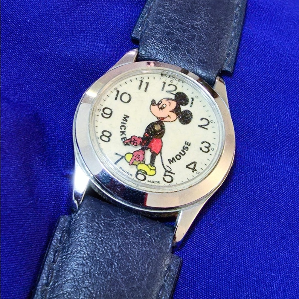 Disney Mickey Mouse Collectible Manual Wind Vintage Mens Watch 30mm for Parts